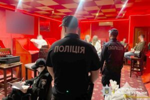 У Хмельницькому виявили 2 підпільні казино