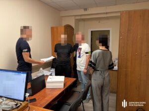 Розпродав безпілотники, призначені для оборони Півдня заради онлайн-казино
