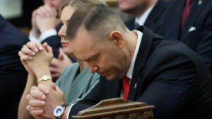 Навроцький може втратити свій рейтинг через… криптобіржу